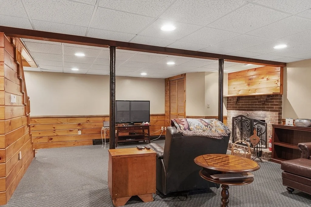 Photo of 93 Fowler Rd