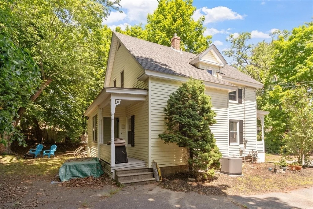Photo of 24 Bennett Pl