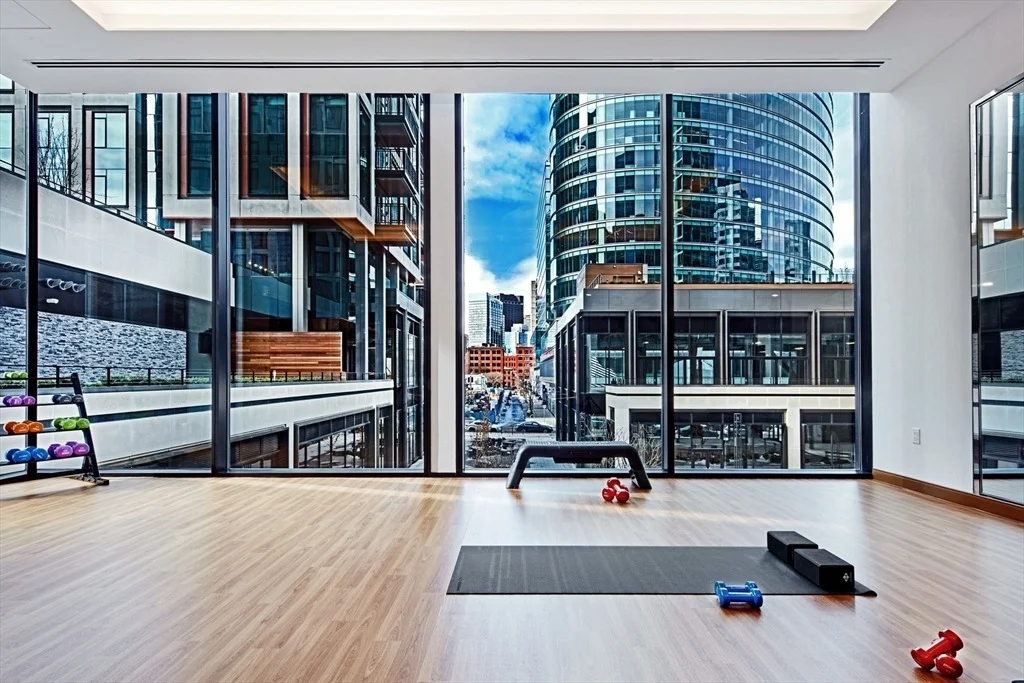 Photo of Unit 1621 at 133 Seaport Blvd