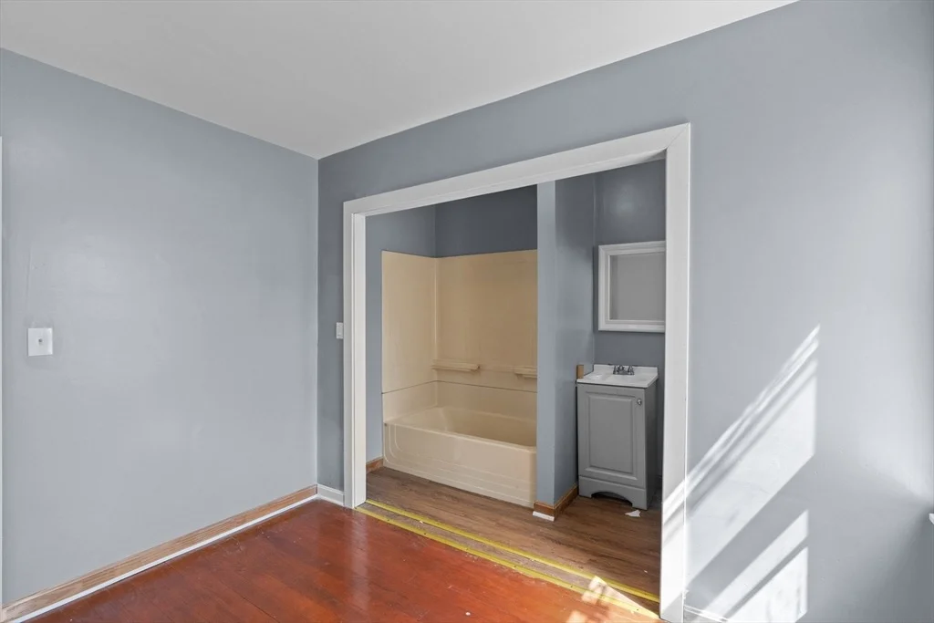Photo of 554 Third St