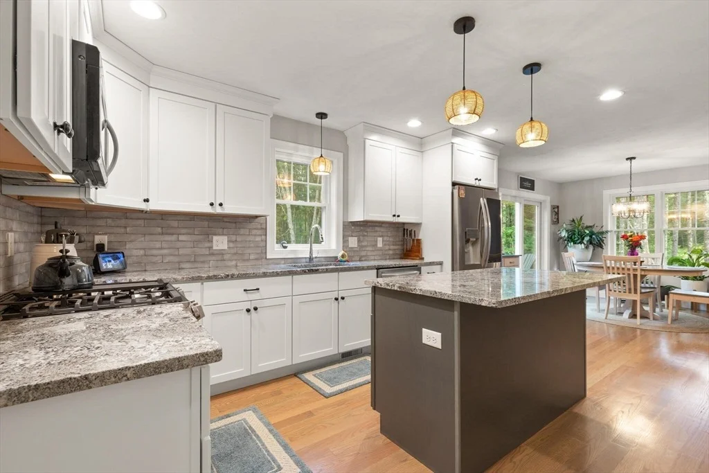Photo of 187 Run Brook Cir