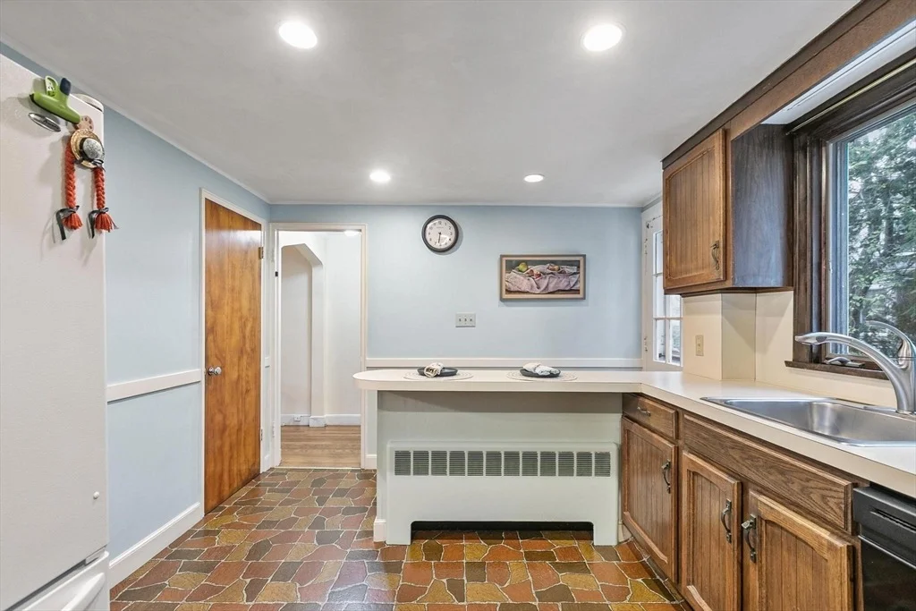 Photo of 79 Livermore Rd