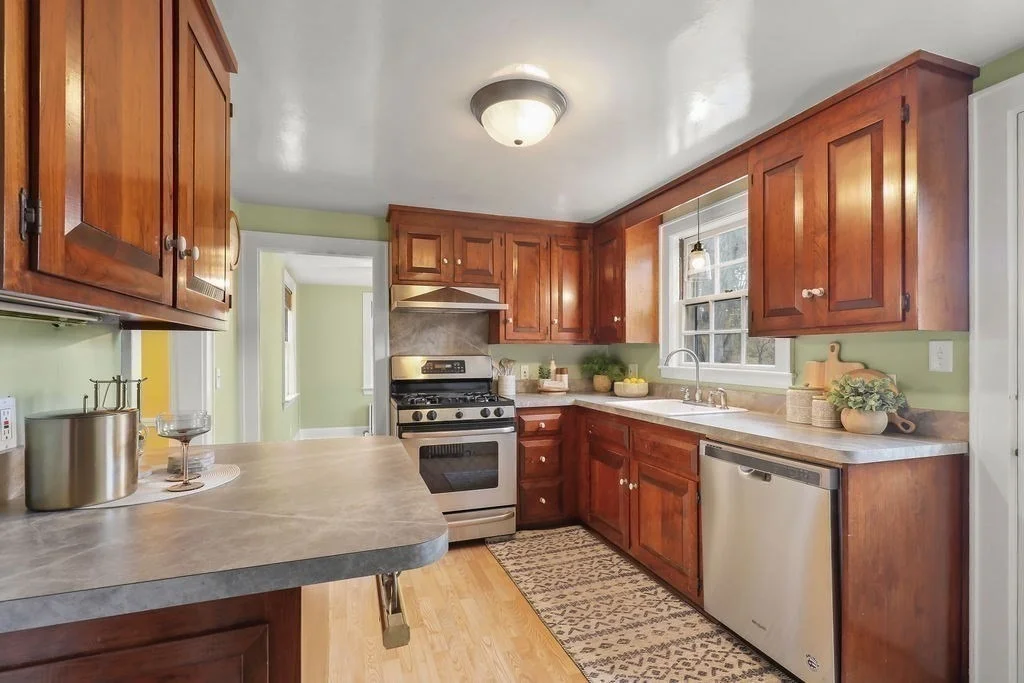 Photo of 1297 Old Worcester Rd