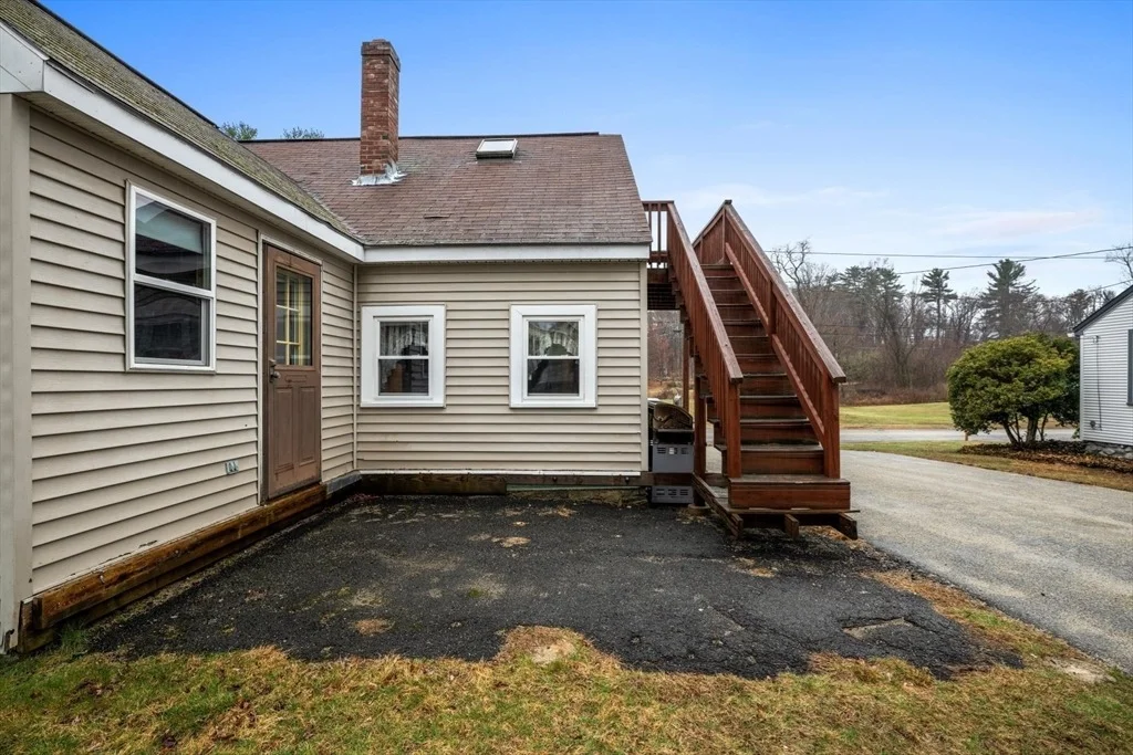 Photo of 8 Rawson Ave.