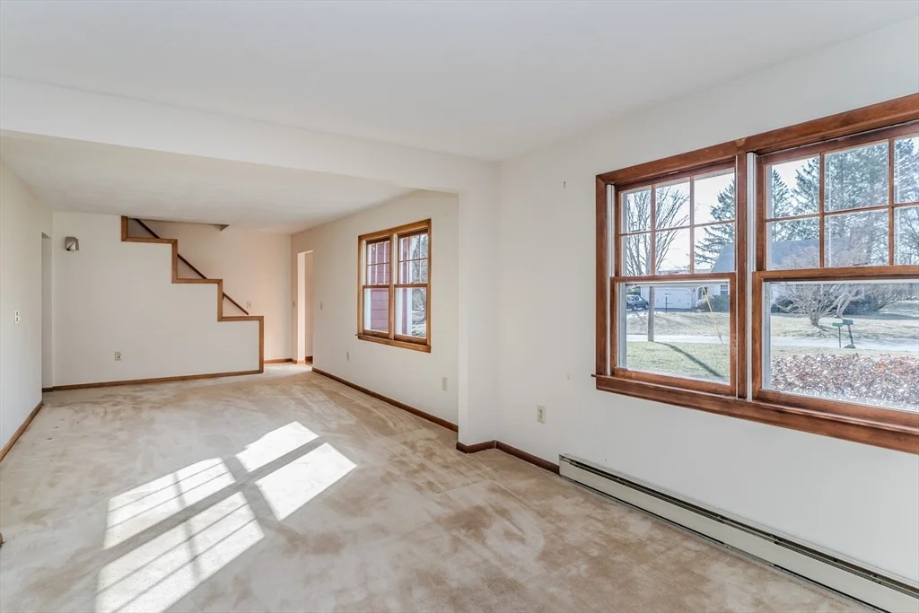 Photo of 18 Highland Cir