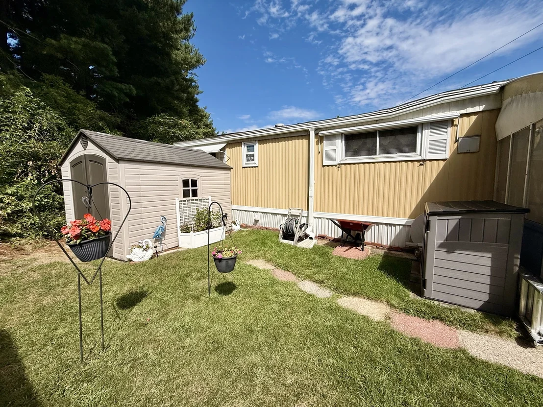 Photo of Unit 2 at 735 Memorial Dr
