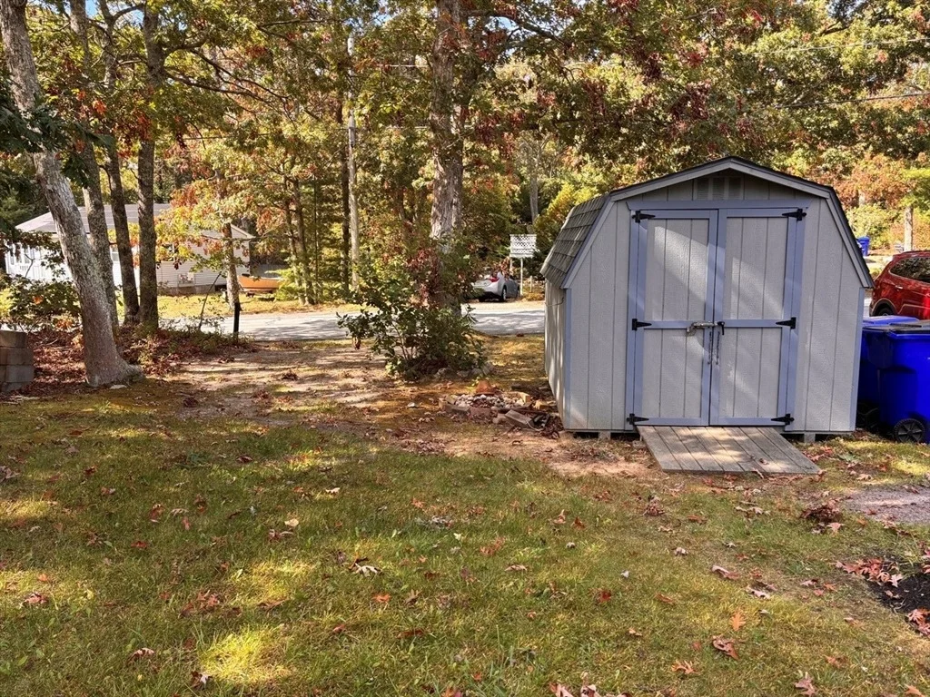 Photo of 112 Clay Pond Rd