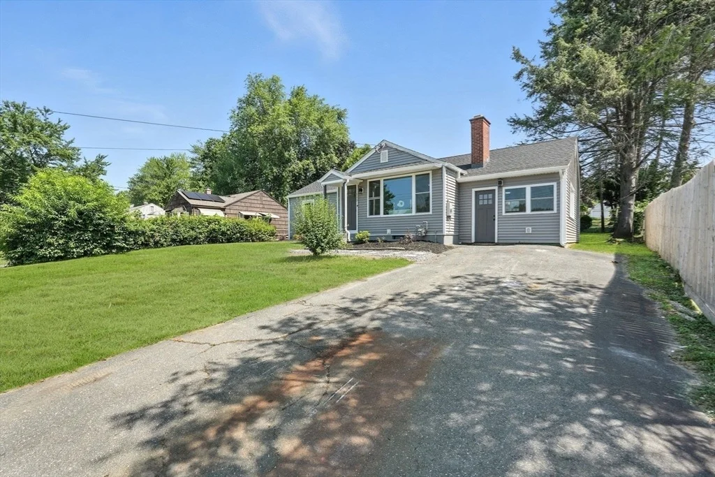 Photo of 117 Croyden Ter