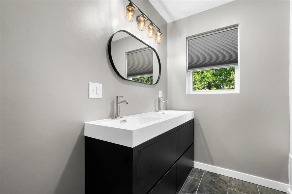 Photo of 27 Joy St