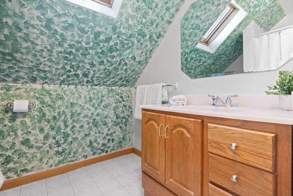 Photo of 44 Sylvanus Wood Ln