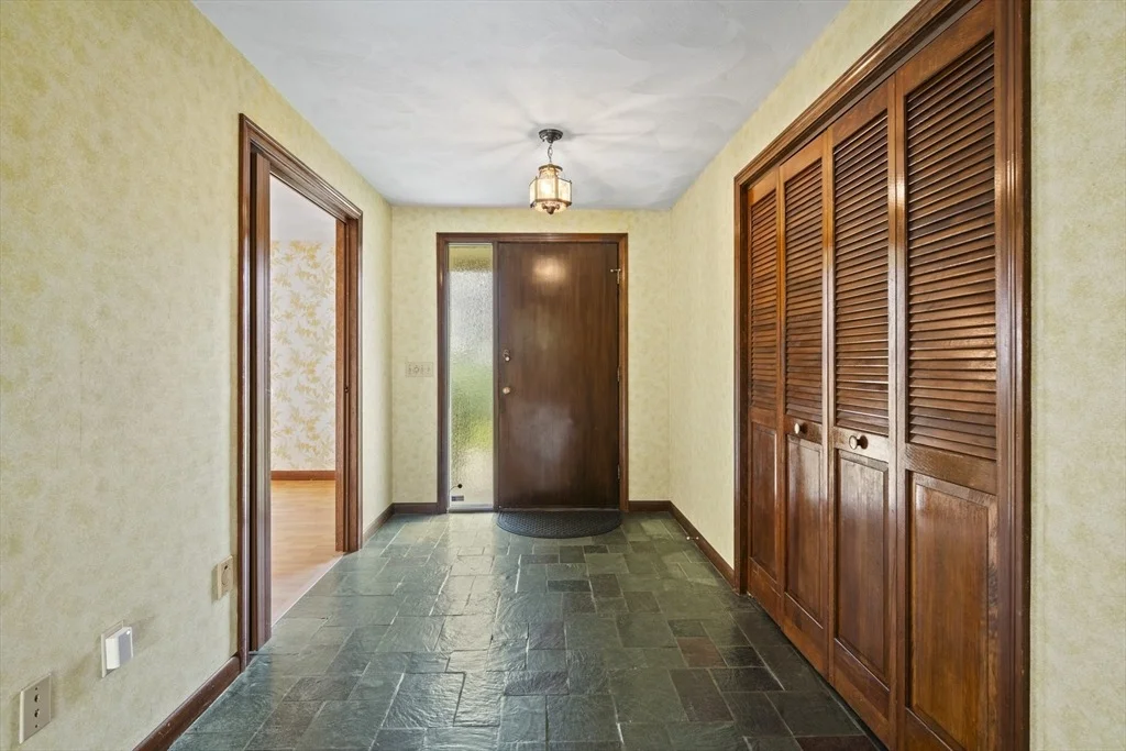 Photo of 8 Hunter Circle