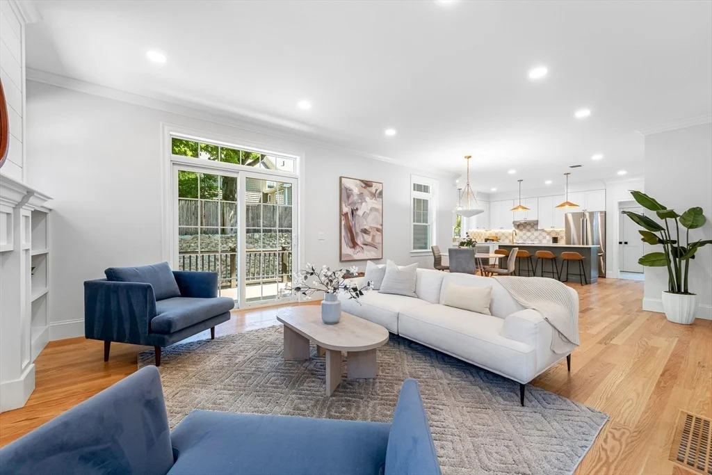 Photo of 93 Hathaway Circle
