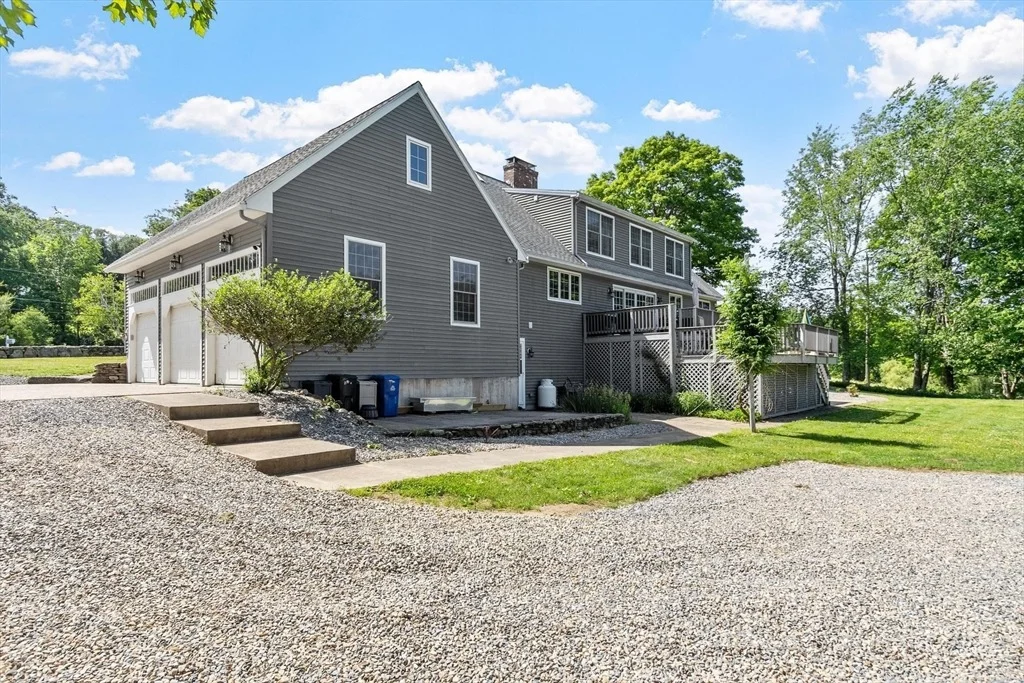 Photo of 61 Newcomb Rd