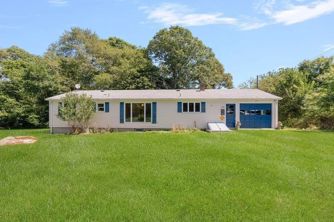 Photo of 255 251 John Dyer Road