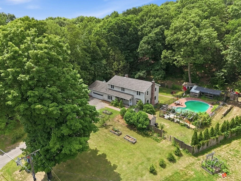 Photo of 75 Blandford Rd