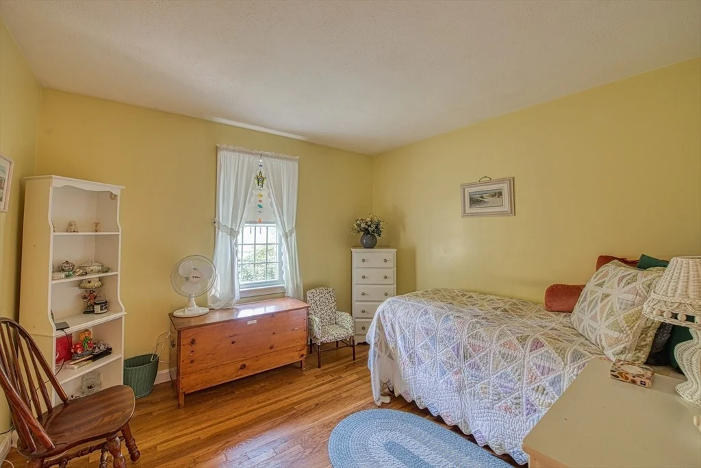 Photo of 25 Laurie Cir