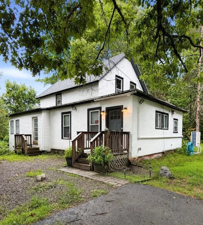 Photo of 339 Drury Ave