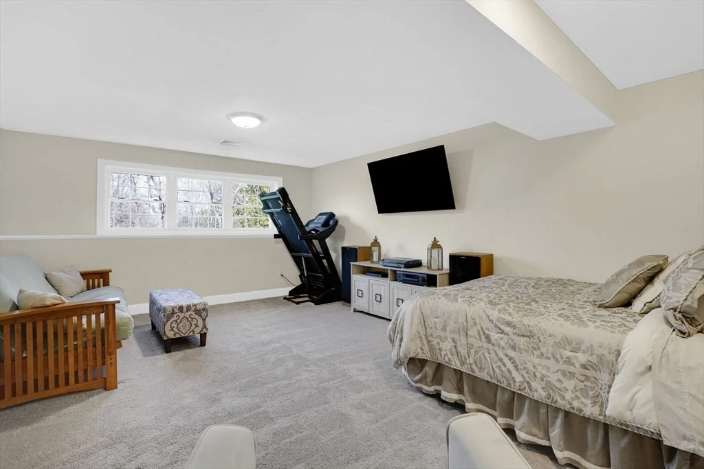 Photo of 301 Podunk Rd