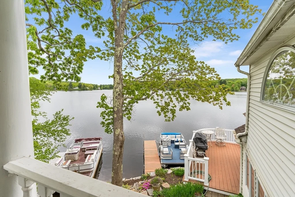 Photo of 11 Bayside Dr