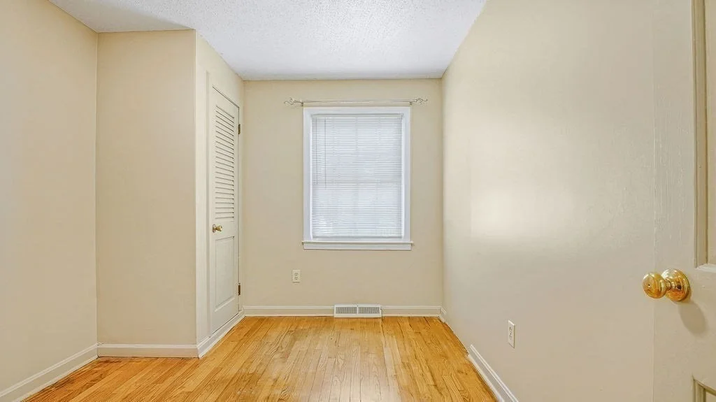 Photo of 128 W Canton Cir