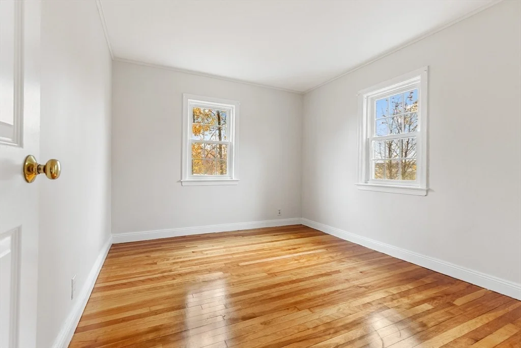 Photo of 30 Amherst Rd