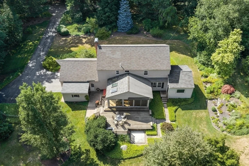 Photo of 105 Slough