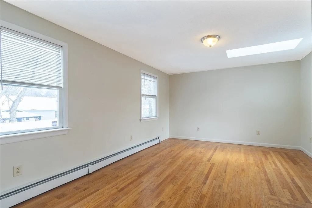 Photo of 8 Putnam Street