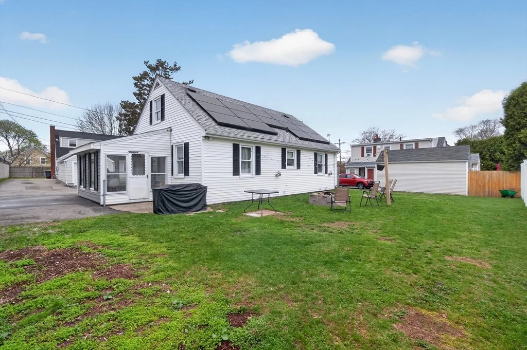 Photo of 37 Blakely Ct