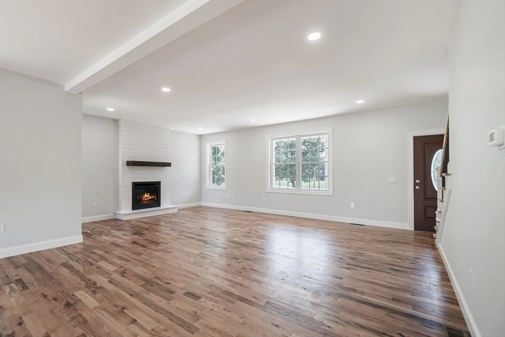 Photo of 375 Fuller St
