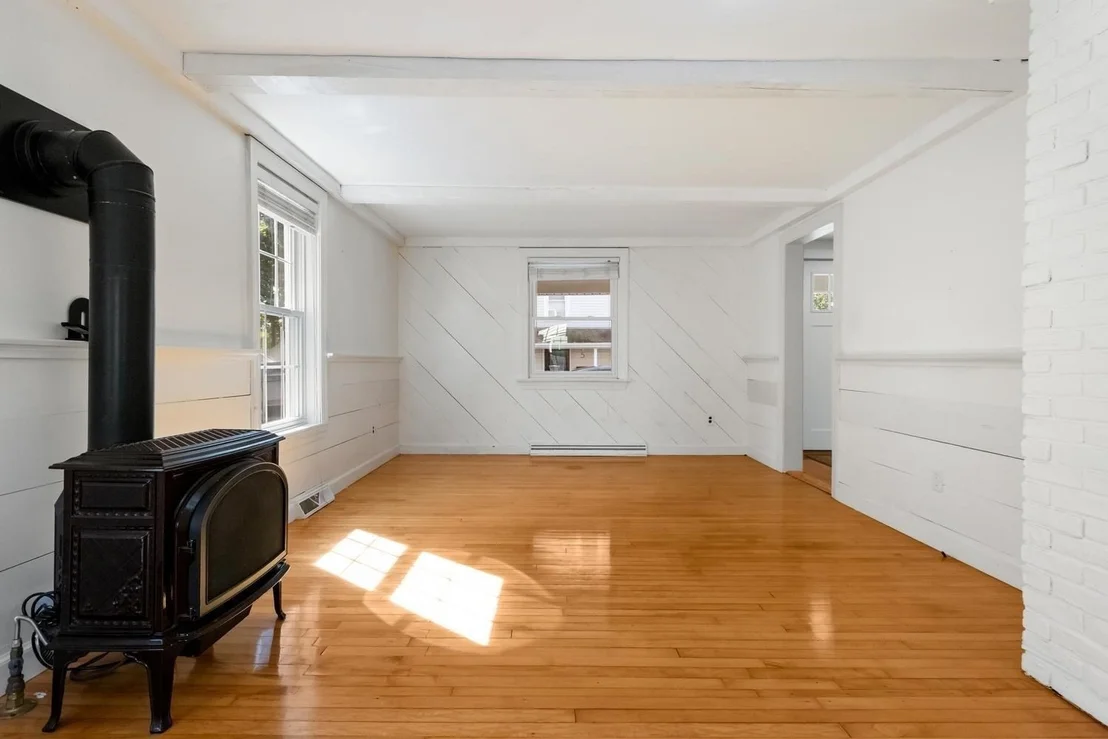 Photo of 6 6th Street