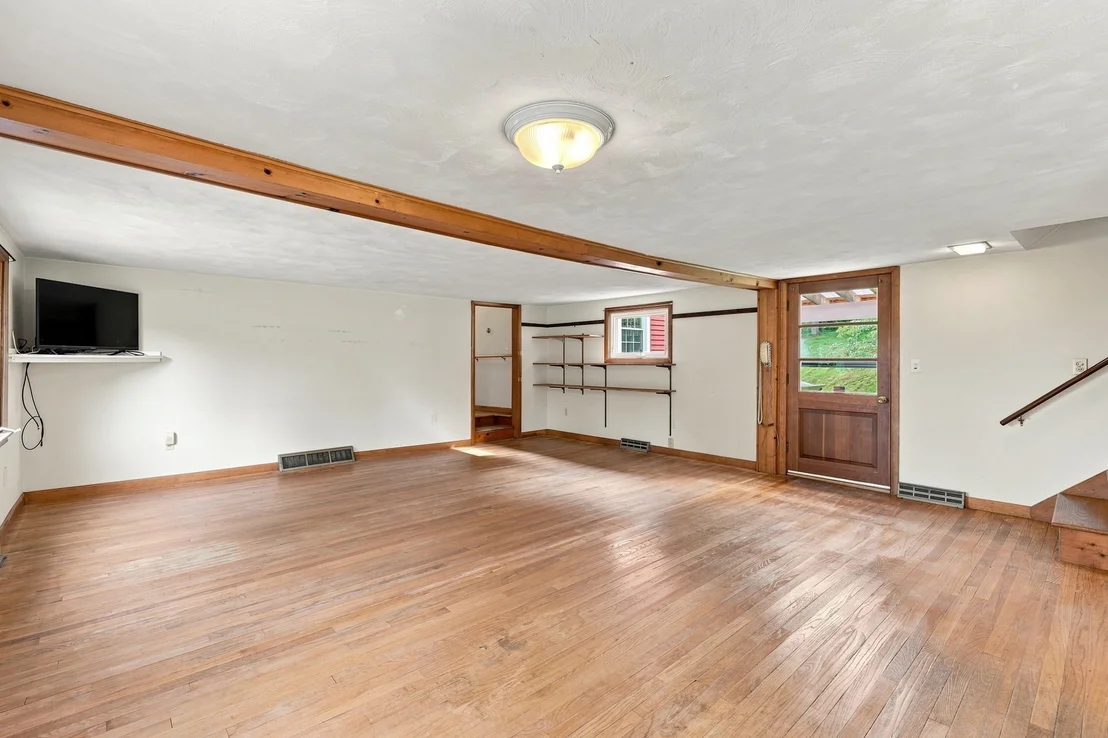 Photo of 200 Hockanum Rd