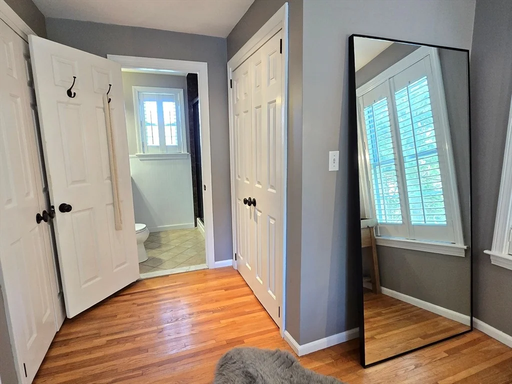 Photo of 33 Wayside Ln
