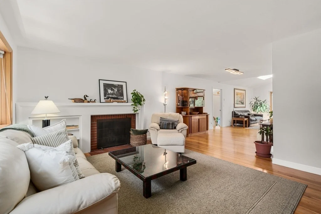 Photo of 24 Red Barn Rd