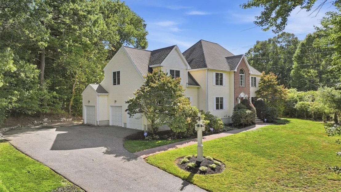 Photo of 24 Goodnow Ln