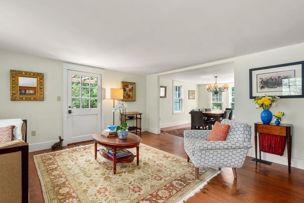 Photo of 32 Intervale Rd