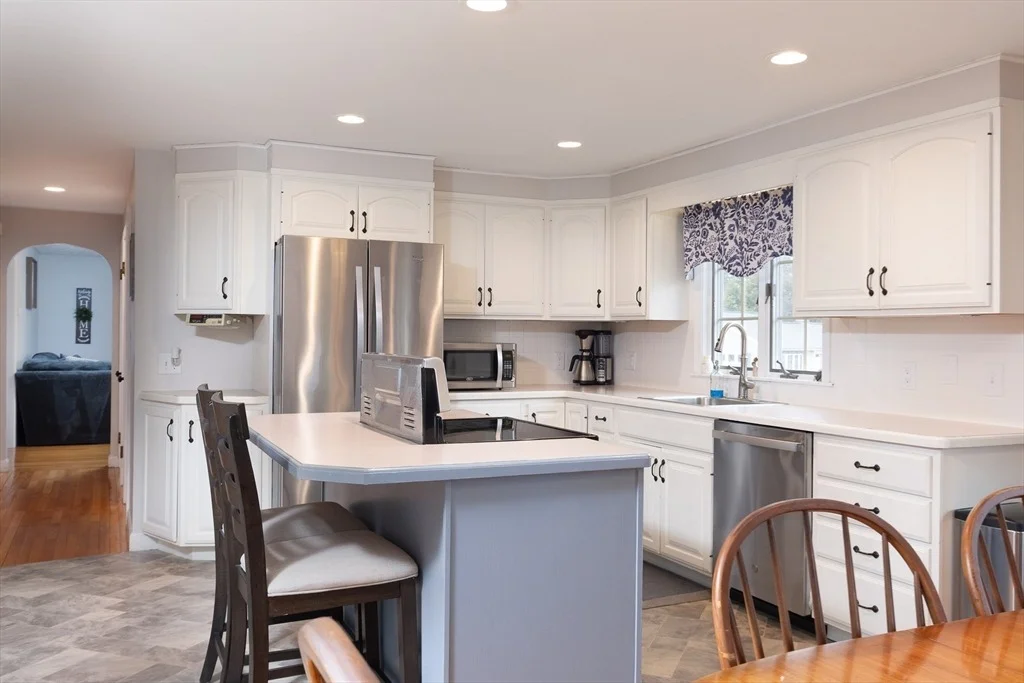 Photo of 4 Briarcliff Ln