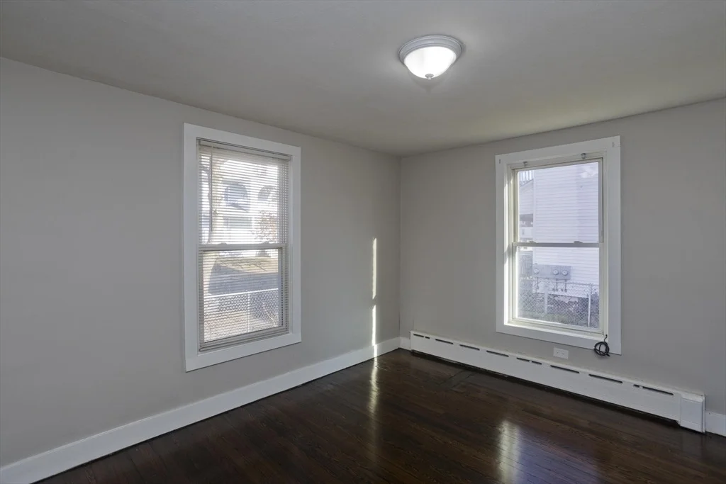 Photo of 182 Massasoit Street