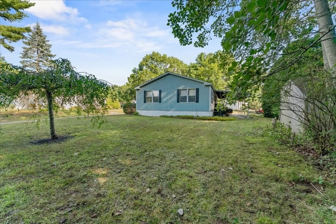 Photo of 36 Silver Birch Ln