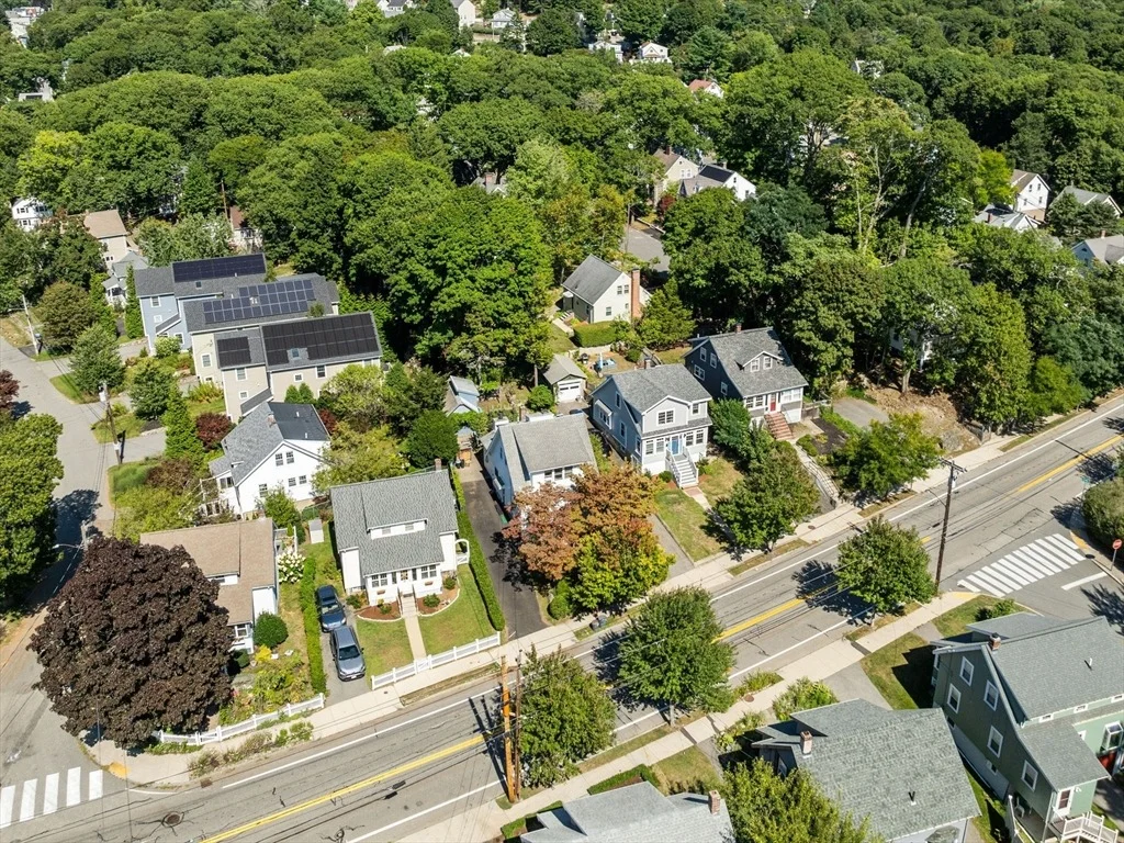 Photo of 595 Summer St