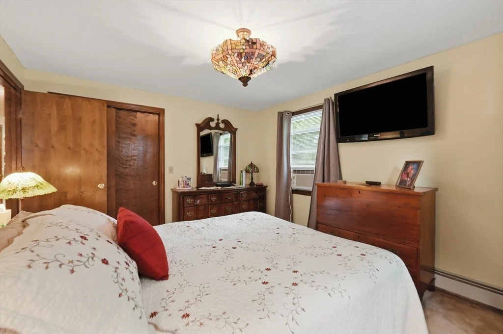 Photo of 568 Lantern Ln