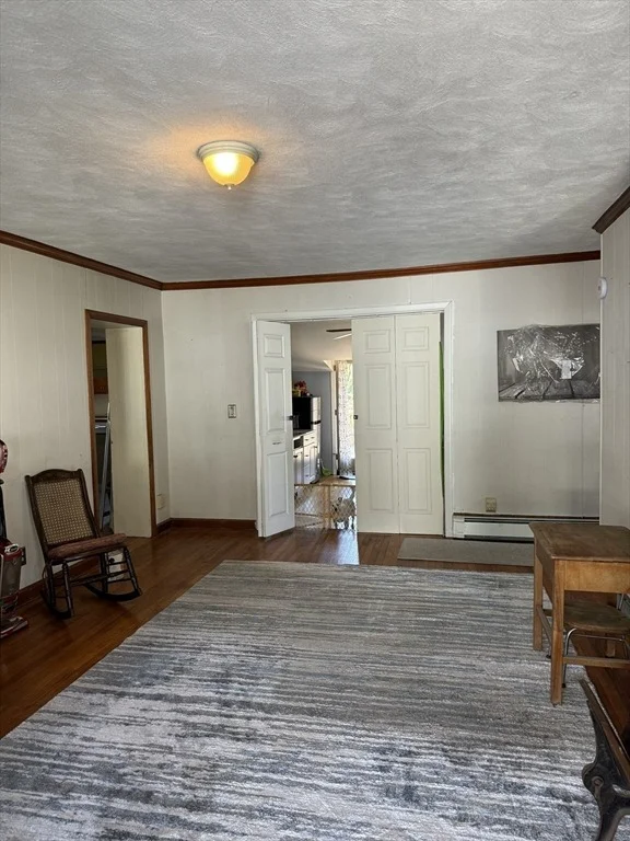 Photo of 1023 Main Rd