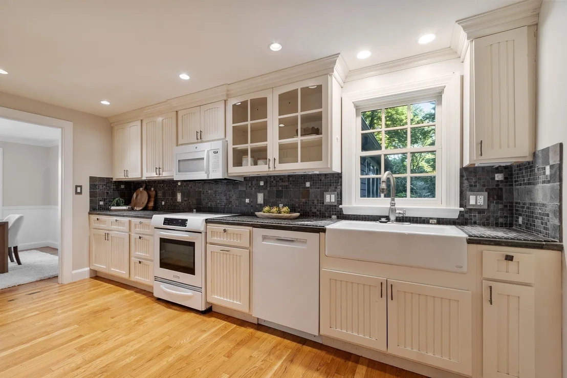 Photo of 5 Tavern Ln