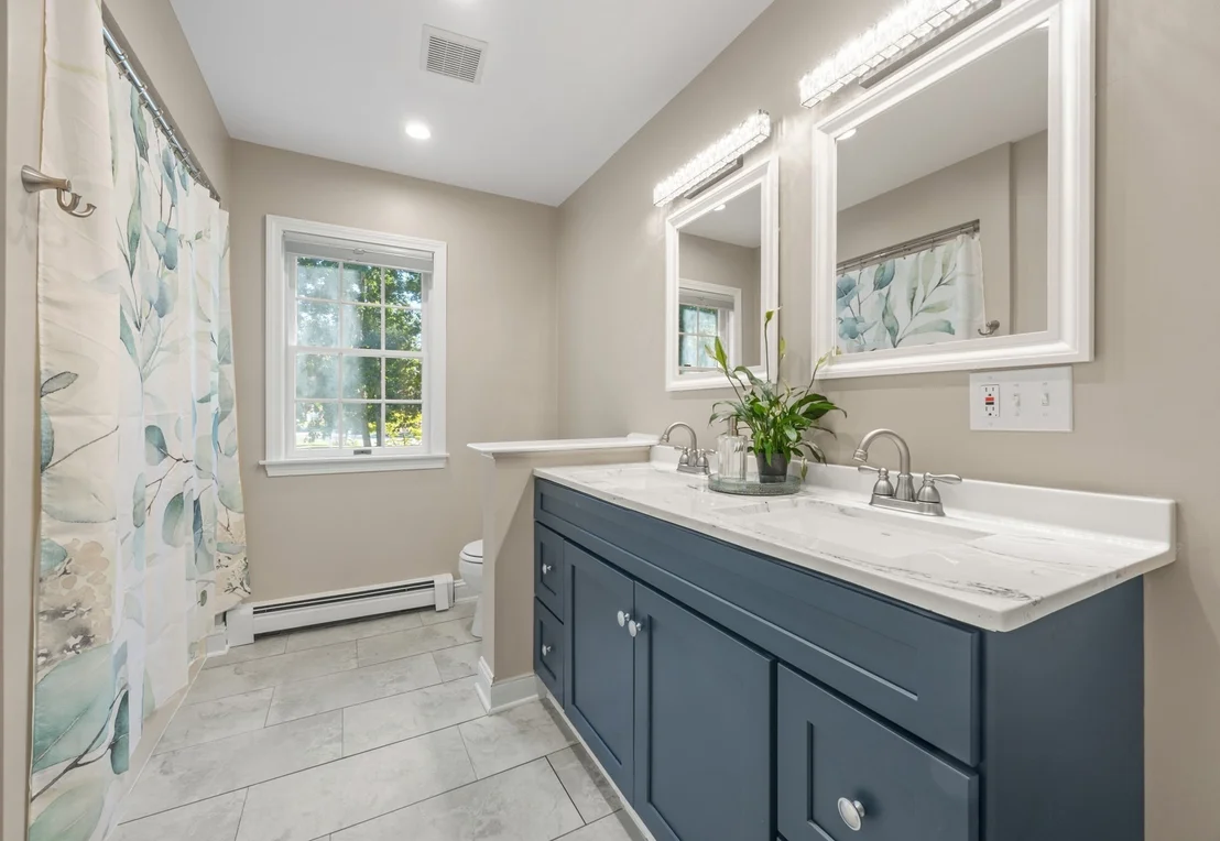 Photo of 101 Diniz Drive
