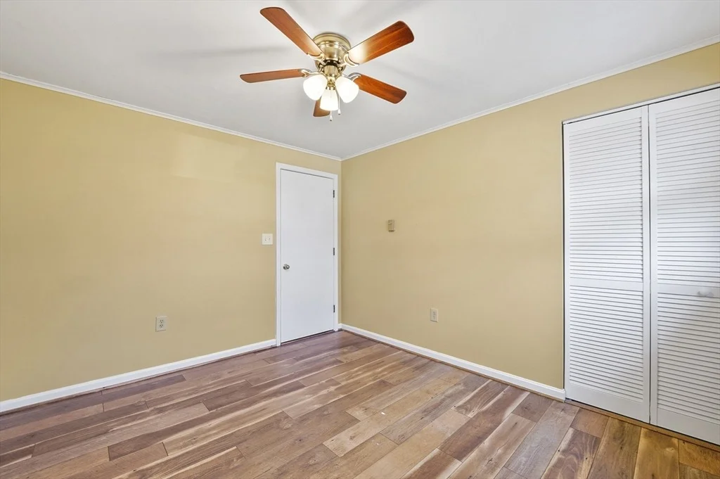 Photo of 43 Colonial Drive