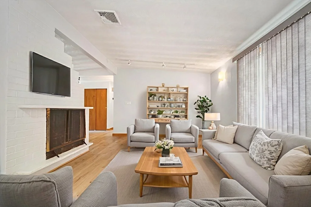 Photo of 20 Temi Rd