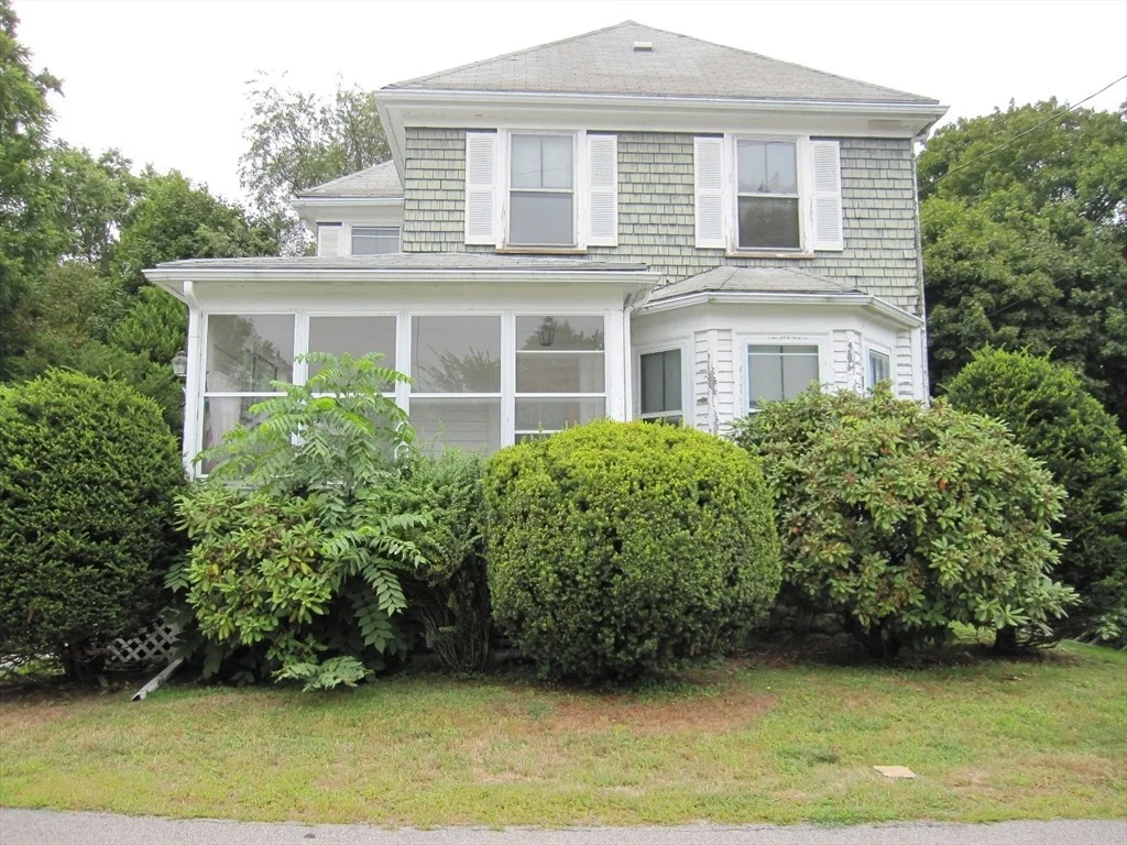 Photo of 6 Broads Avenue