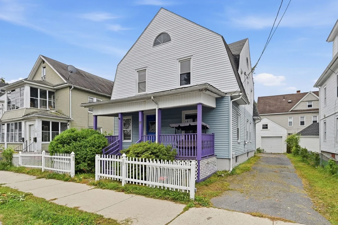 Photo of 54 Commonwealth Ave