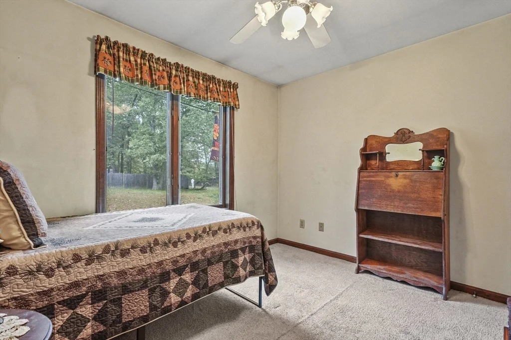 Photo of 28 Beacon Street