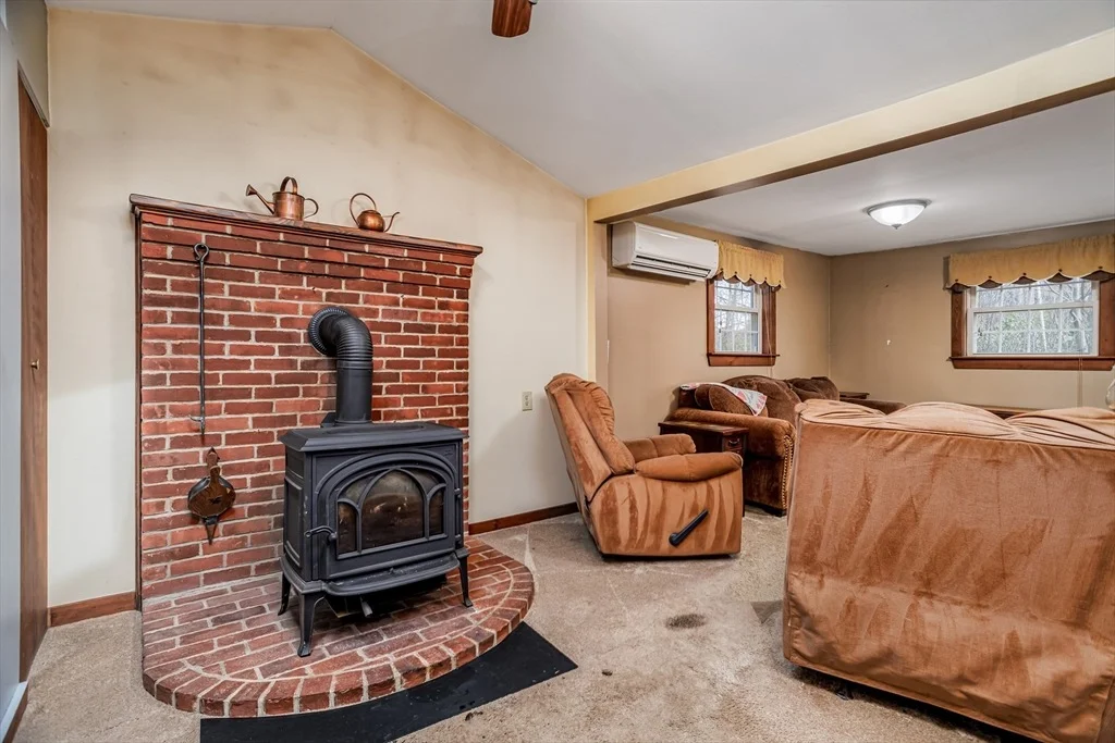Photo of 227 Log Cabin Road
