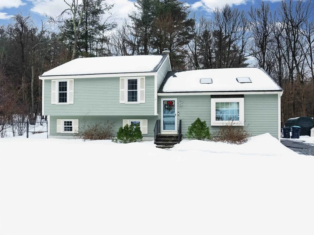 Photo of 33 Clinton Rd